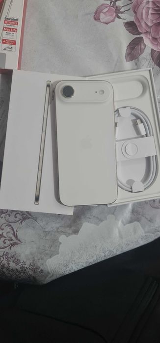 Iphone Air Чисто нов ! Не е включван!