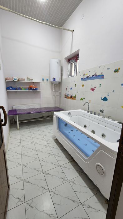 Bolalar klinikasi uchun jihozlar sotiladi