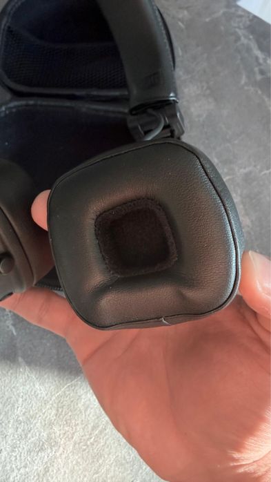 Продаю наушники!!