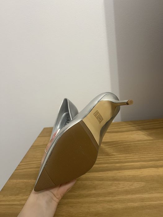 Pantofi cu Toc Argintii