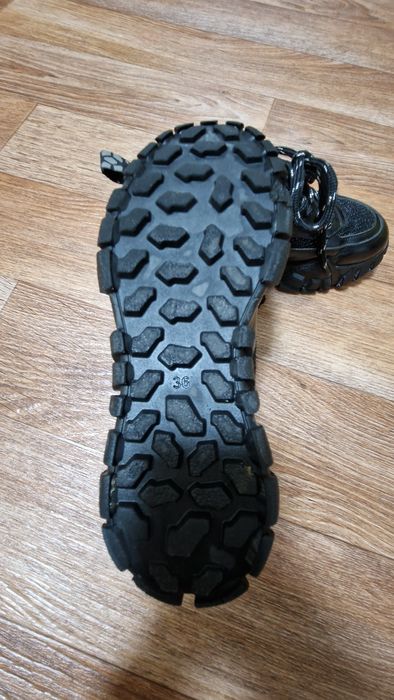 Кроссовки 36 размер