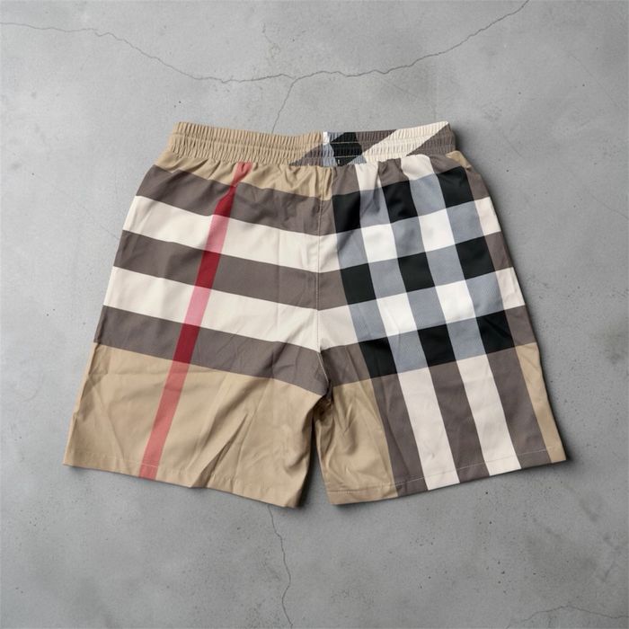 Burberry swim shorts / бански XL & L