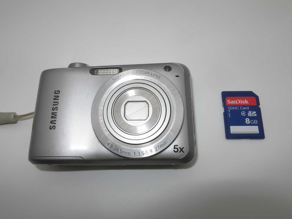 Samsung ES30 ултра компактен цифров фотоапарат, дигитална камера