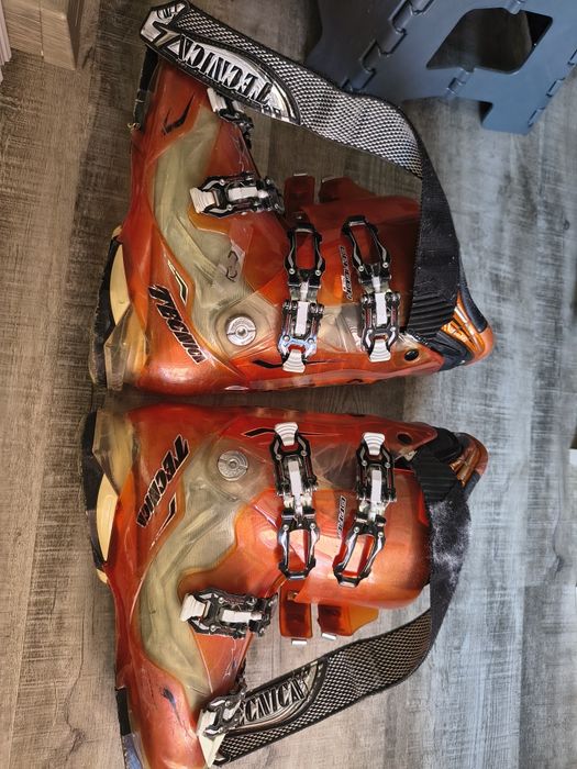 Clapari marimea 42.5