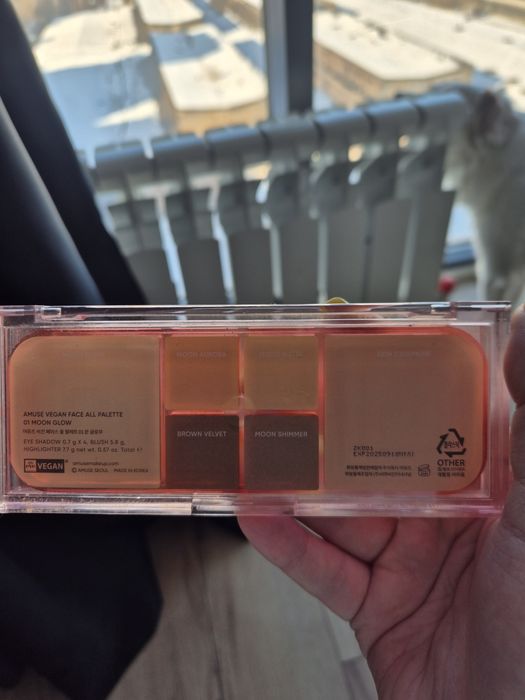 Палетка для макияжа лица Корея Б/У