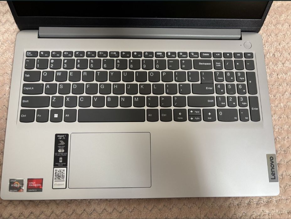 Lenovo  ideapad1,vine cu garanție