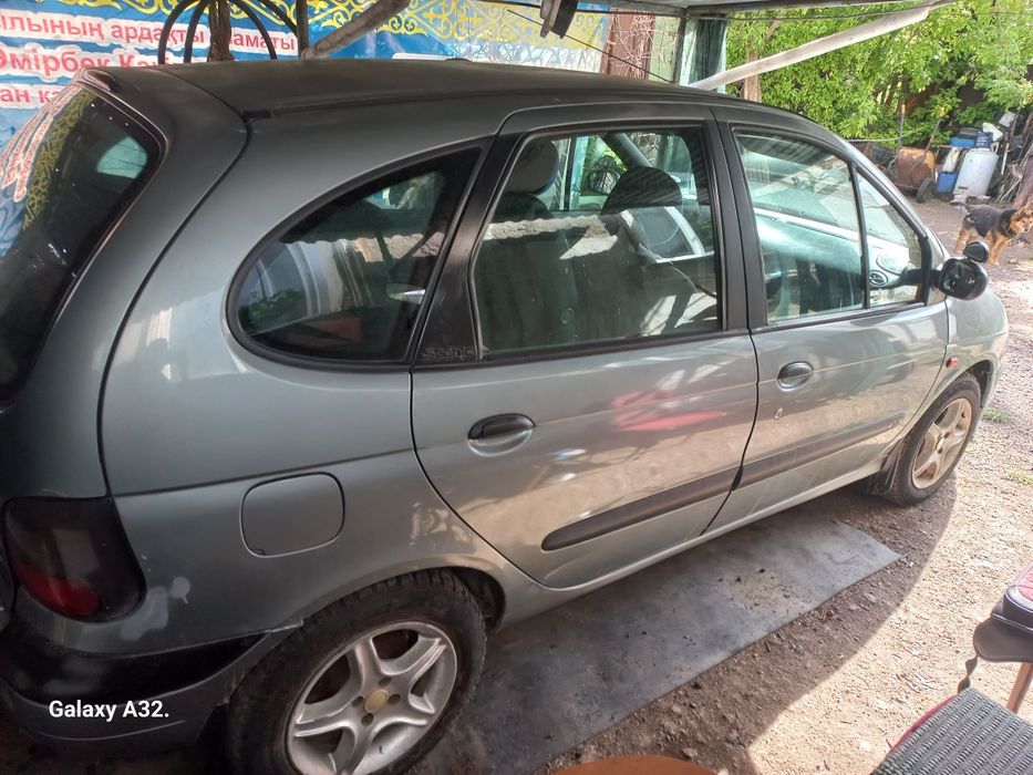 Продам Renault Megane 1997 год