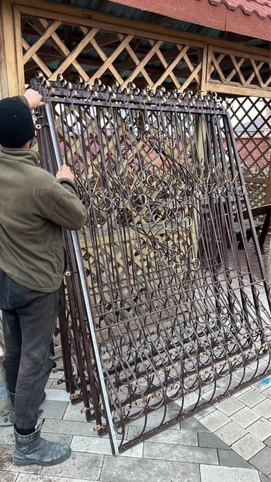 Решетка  на окна кованные 2 размера