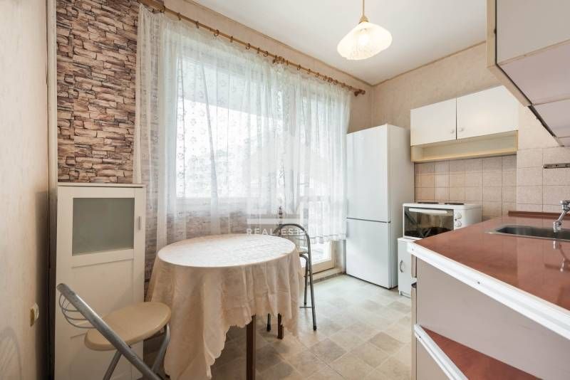 Продава се Двустаен апартамент в Варна, Възраждане 1 - 49 кв.м за 1082 €/кв.м - Снимка #8