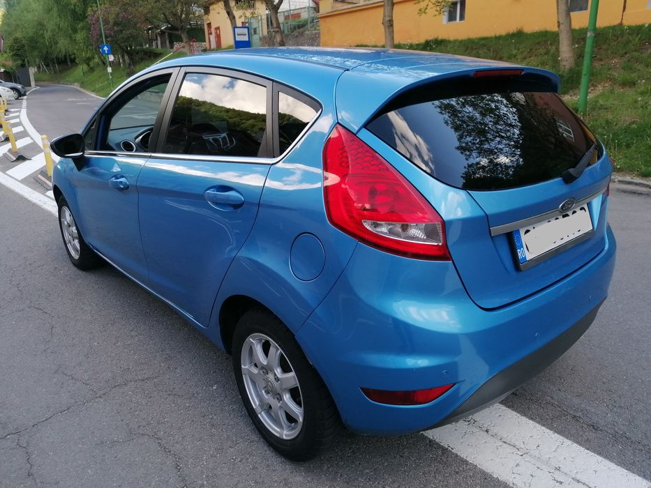 Masina de familie super preț 1999 Euro