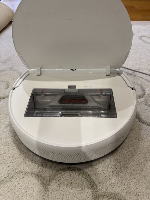 Xiaomi Mi Robot Vacuum Mop Essential