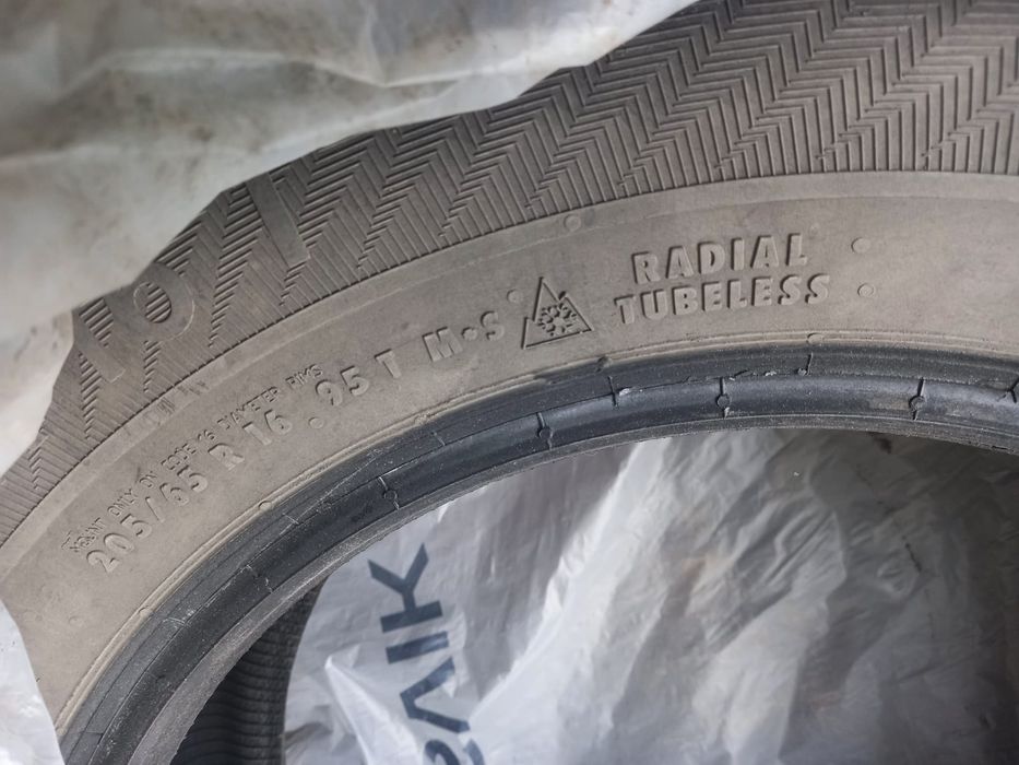 Продам Шины 205/65/16