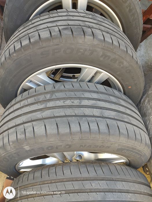 Vând cauciucuri 255-50-19