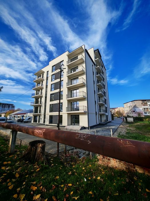 Inchiriez apartament 3 camere parter ultracentral NOU nemobilat!