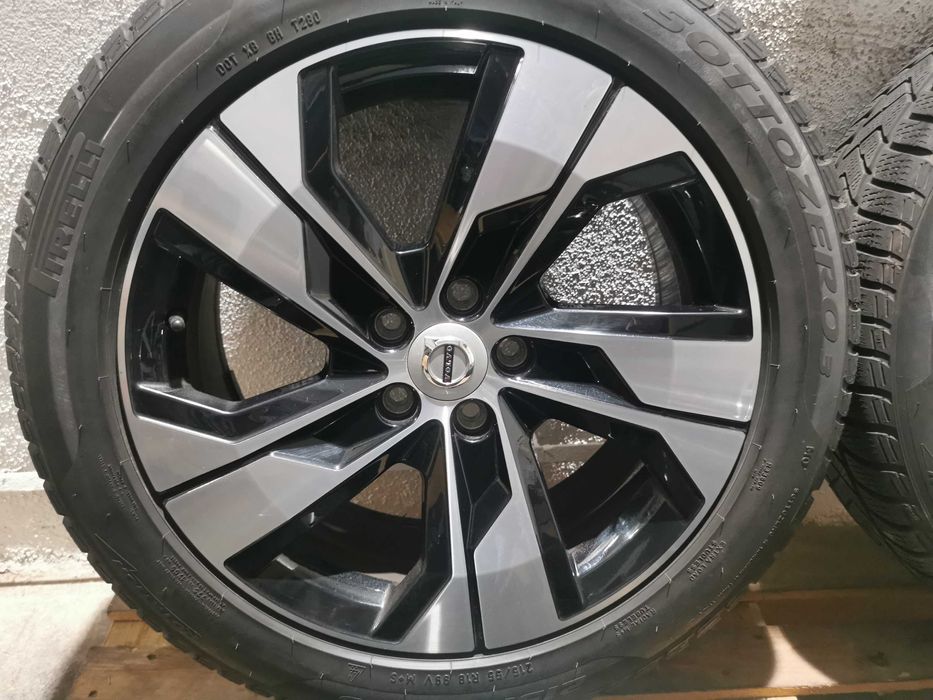 Jante Originale Volvo V60 CC / XC70  R 18 cu anvelope de iarna