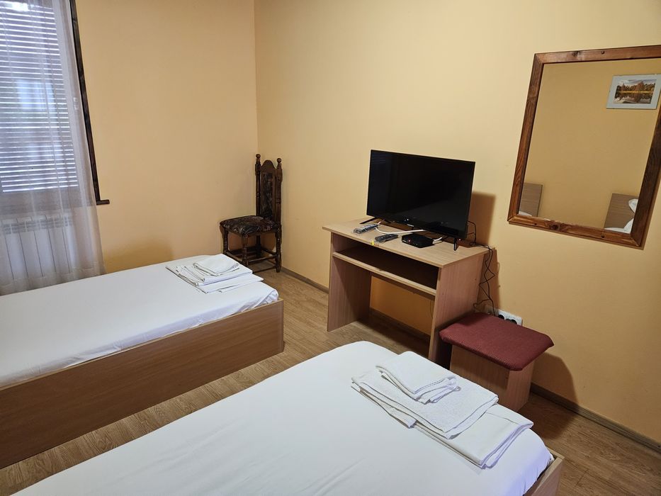 Продавам Вила или  разработен бизнес стаи под наем и ресторант