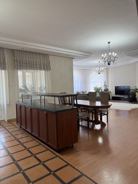 Продам 4 х комнатную квартиру