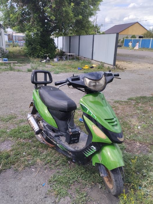 Продаю Скутер 50куб
