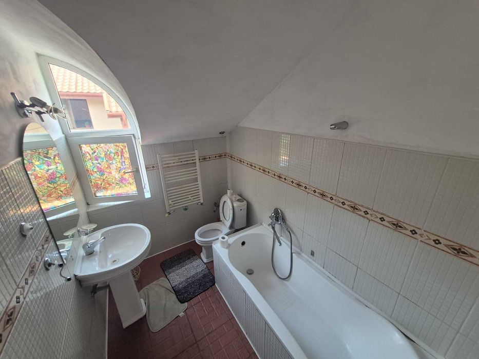 Apartament cu 2 camere + living + terasa – PODUL DE FIER