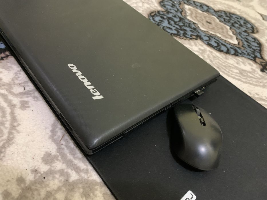 Lenovo notebook sotiladi, arzon qilib beraman