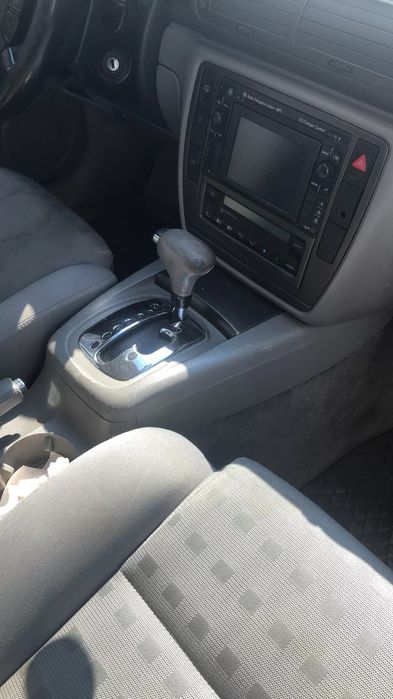 Пасат 5,5 /1,9/131коня 2002г автомат