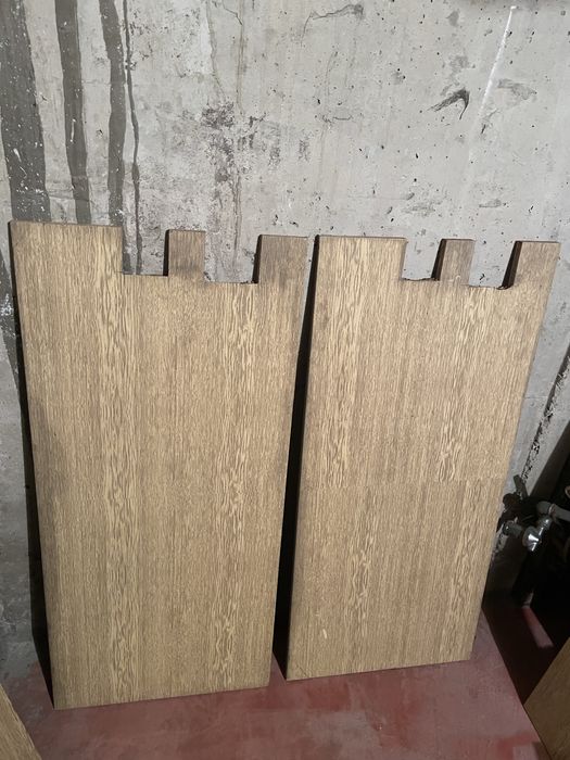 Продавам дървени плоскости и врати от гардероб