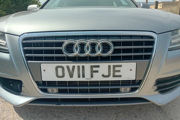 Aparatoare / Carenaj noroi fata dreapta Audi A4 B8/8K (facelift)