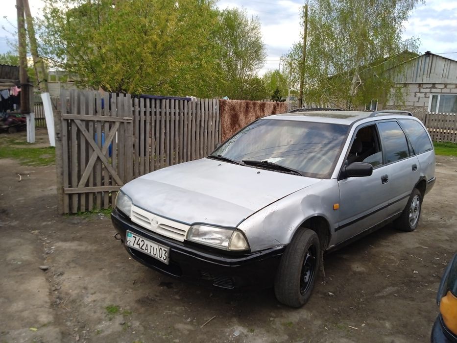 Продам нисан примера универсал 1993 год