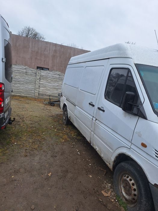 Vând Mercedes sprinter