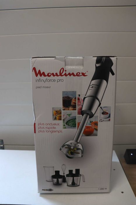 Moulinex Infinyforce Pro DD95JD10 1200W 5в1, лек дефект на едната купа