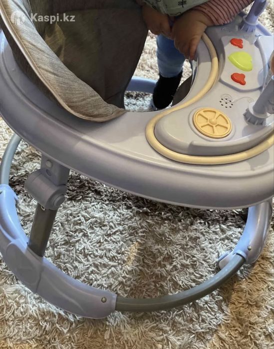 Ходунок музыкальный