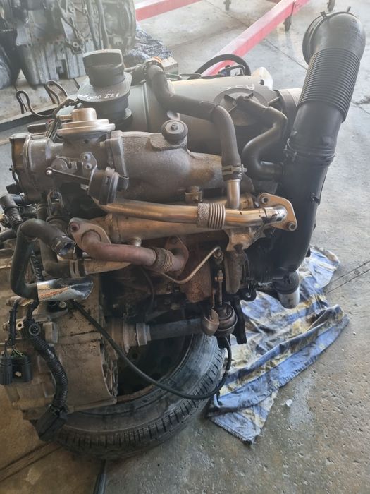 DEFECT motor VW SHARAN 1.9 TDI 131 cai cod ASZ pentru piese
