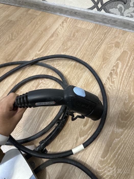 Elektromobil moshinalar uchun zaryadka