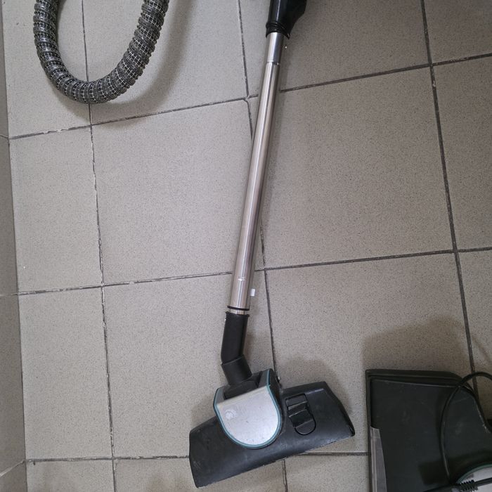 Продам пылесос Aura Roboclean