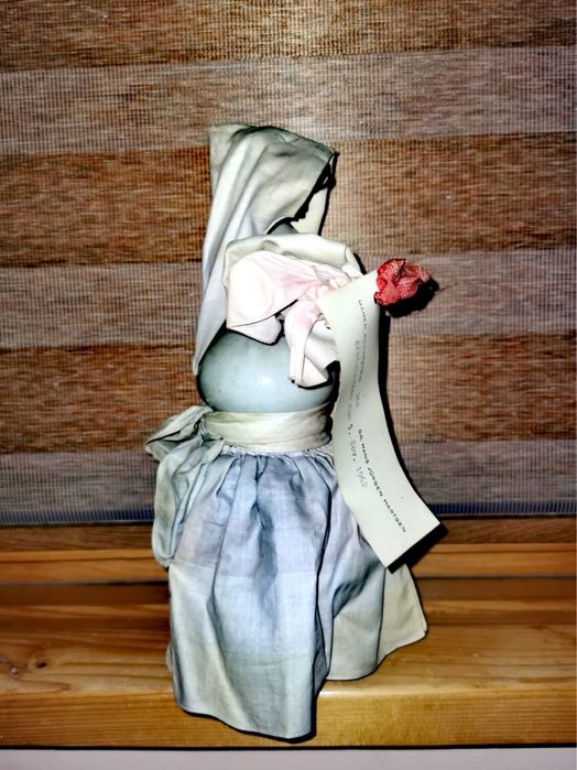 Керамична кукла фигура бутилка wodka polska от 1962 г не отваряна !