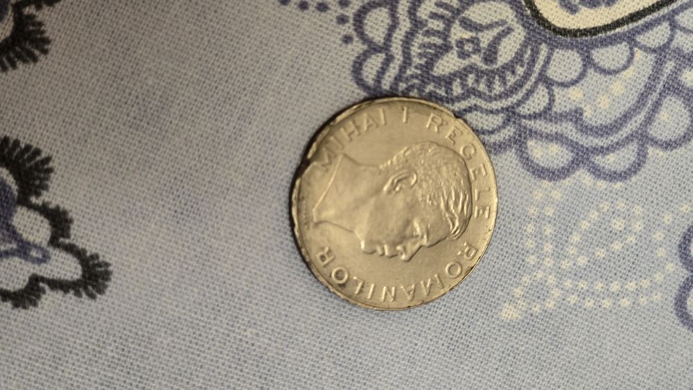 Продам монеты   от 1500 тенге /шт