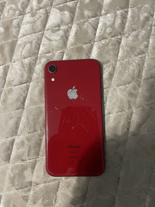 iPhone XR продам