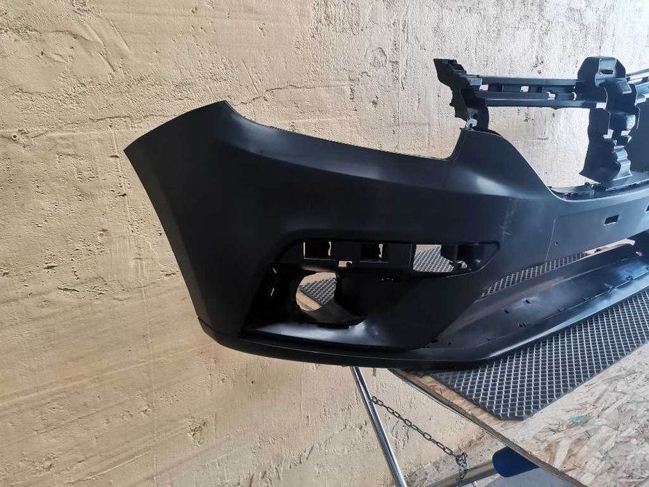 Бампер передний Renault Logan 2 с 2018 г