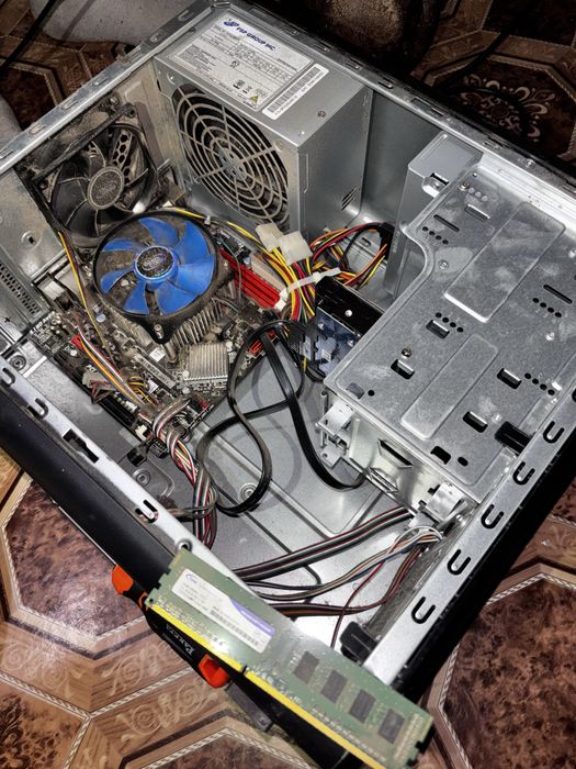 Продаю компьютер Windows XS Работает отлично