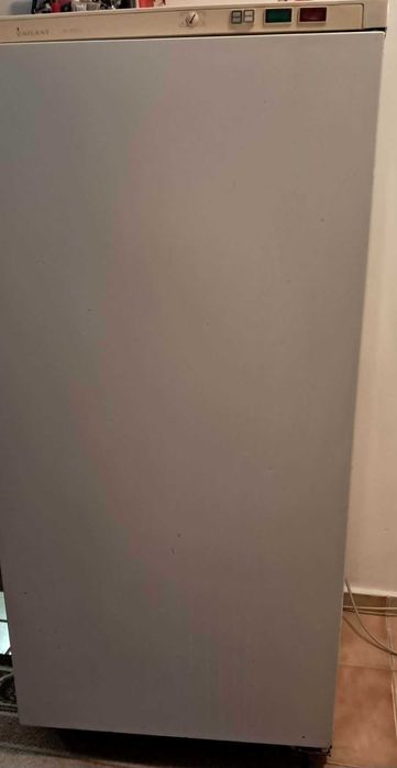 Верикален фризер Vatlant Minsk