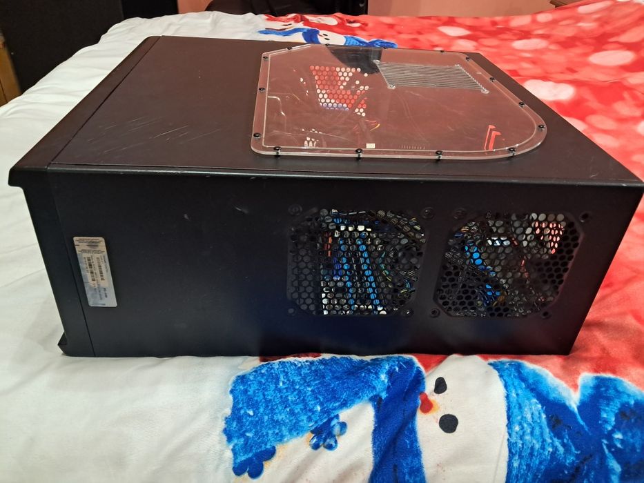 Vand unitate I7 windows nou