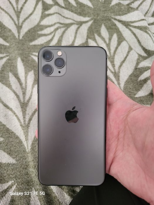 Продам iphone 11 pro max 256gb
