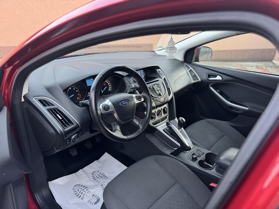 FORD Focus 2013 — imagine 5
