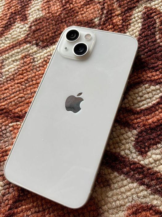 Apple iphone 13.