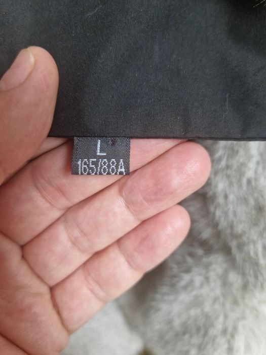 Продам пуховик срочно