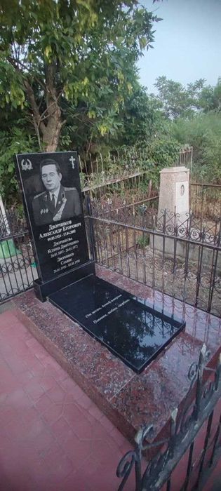 Изготовление и Установка Памяников