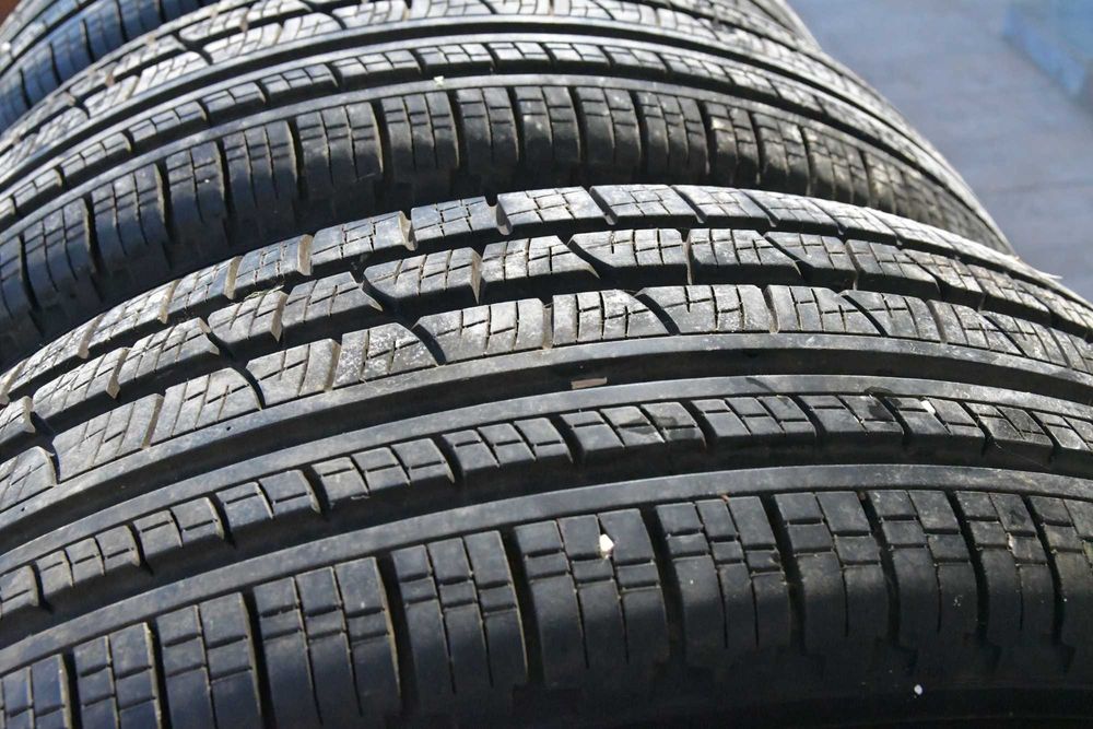 Set jante iarna / allseason Range Rover Vogue Sport 235 65 19 Pirelli