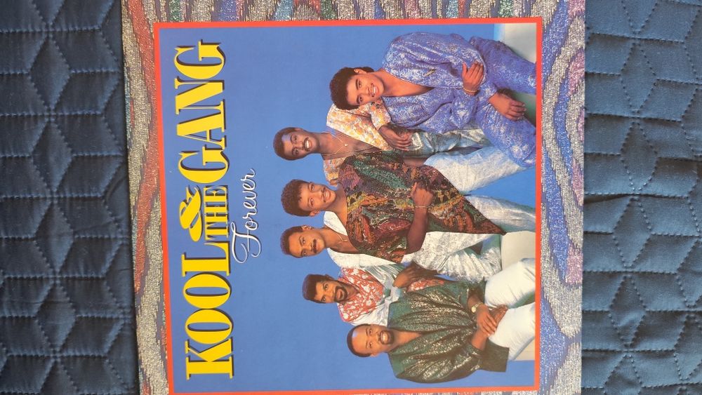 Продавам грамофонни плочи