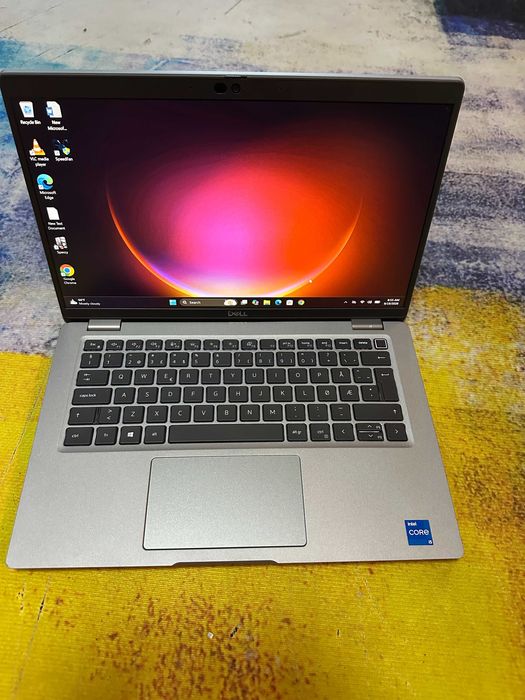 laptop Dell Latitude 5420, i5 gen 11, 8 gb, ssd 120, video intel iris xe
