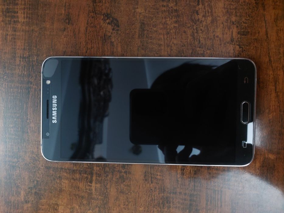 Продам мобильные телефоны